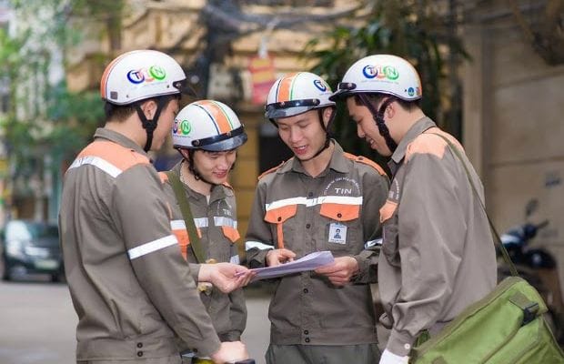 Đội ngũ nhân viên FPT Cầu Giấy đông đảo, chuyên nghiệp